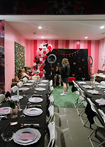 Victoria's Room - Thumbnail