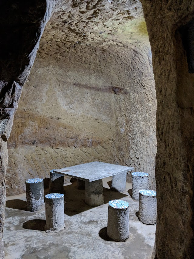 Eight Spirits Cave