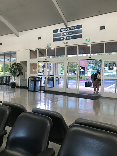 Emeryville Amtrak Station - Thumbnail