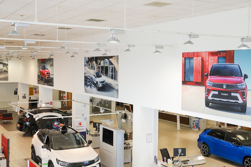 Arnold Clark Manchester Vauxhall photo 2