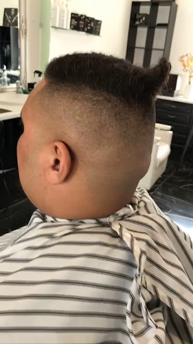 Smiths Barbershop - Barber shop