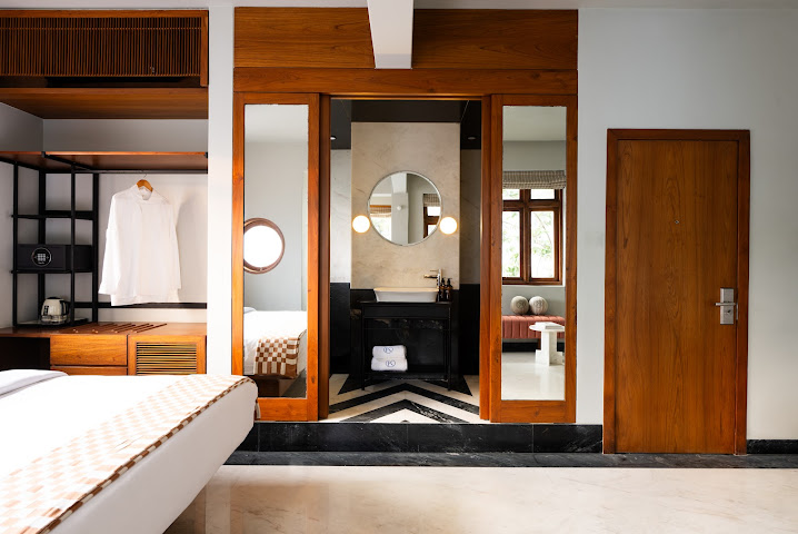 The Kin Hotel by null