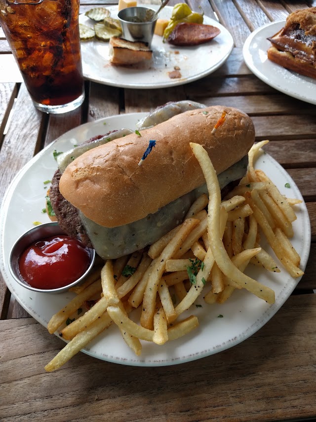 Samantha's Tap Room & Wood Grill