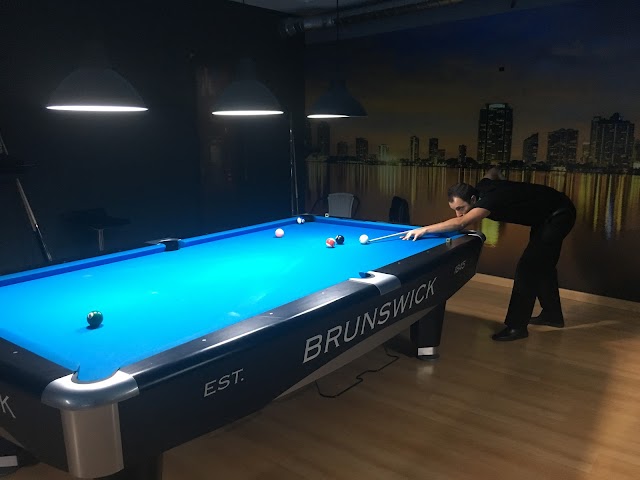 Hot Shot Pool Club