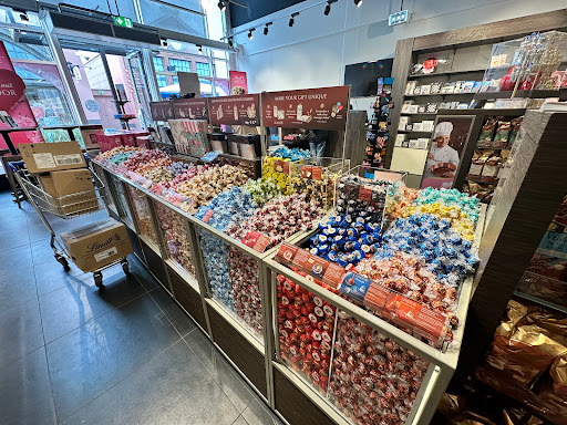 Lindt Outlet Store - Thumbnail