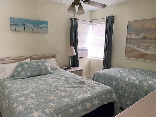 Sea Scape Motel & Apartments - Thumbnail