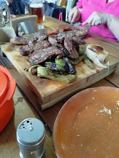 LA ARRACHERA Y ALGO MAS...