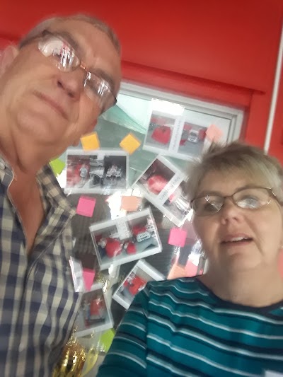 Photos of Mahindra Vaal