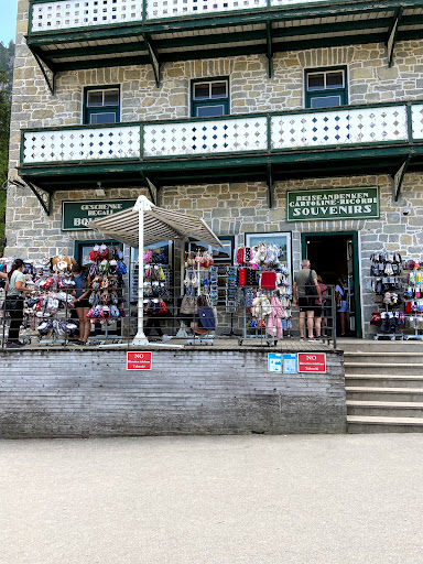 Boutique Lago di Braies