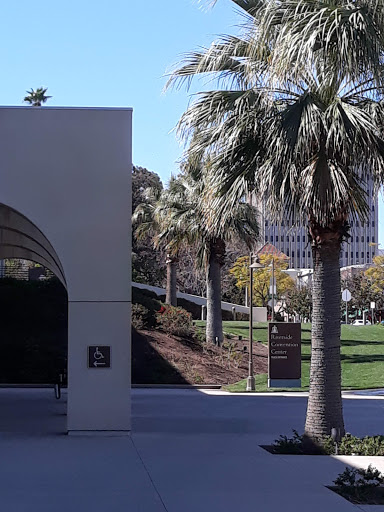 Republic Parking (Riverside Parking Lot 33)