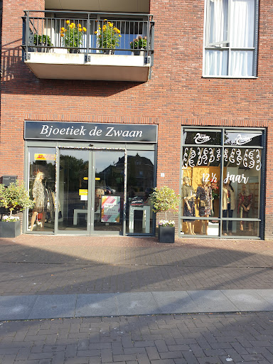 Bjoetiek De Zwaan Mode en Meer... en DHL Parcelshop en Homerr pakketpunt