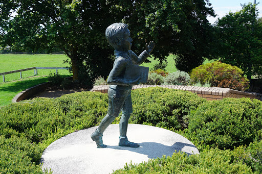 Lord Rutherford Memorial