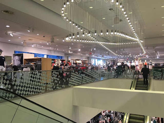 H&M