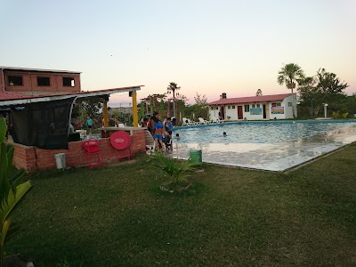 Photos of Laguna Jardin