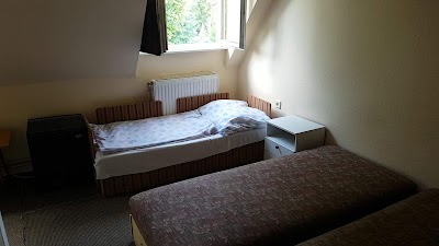 Photos of Napsug&aacute;r Hotel Zam&aacute;rdi