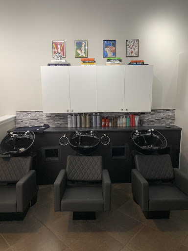 Salon 121 - Thumbnail