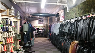 Photos of Glen's Surplus Sales