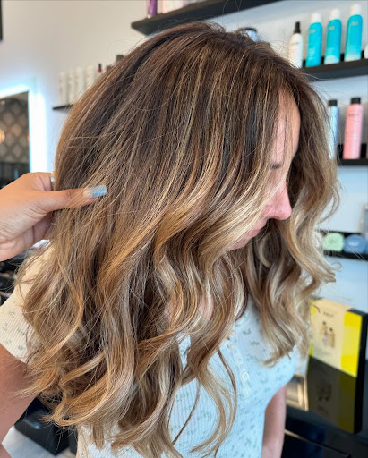 House of Hair Salon and Color Bar - Thumbnail