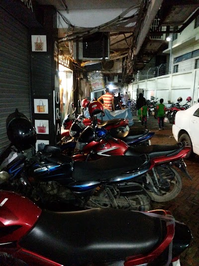 Photos of Aziz Co-Operative Medicine and Medical Equipment Market