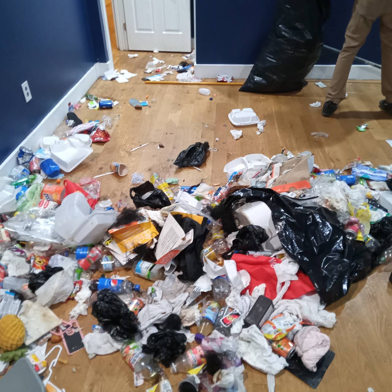 Philadelphia Junk Removal Local Junk Removal & Trash pick up service