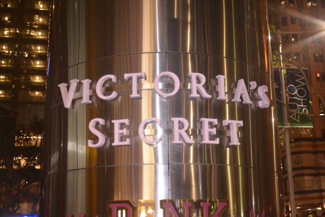 Victoria's Secret & PINK