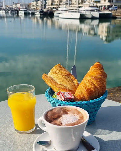 Heures d'ouverture de Amiral café