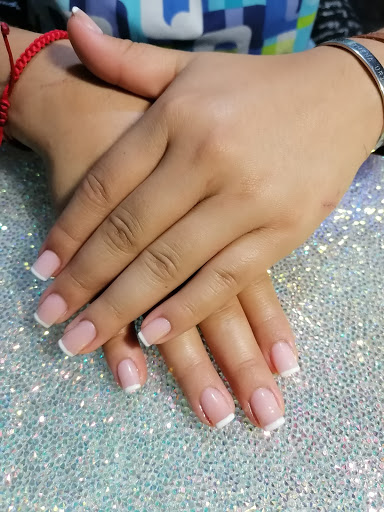 Hair & Nails salon Limón