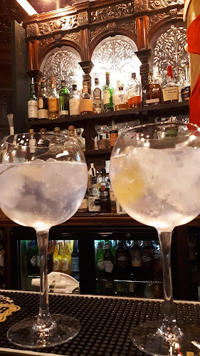 Comments and reviews of The Viaduct Tavern, EC1
