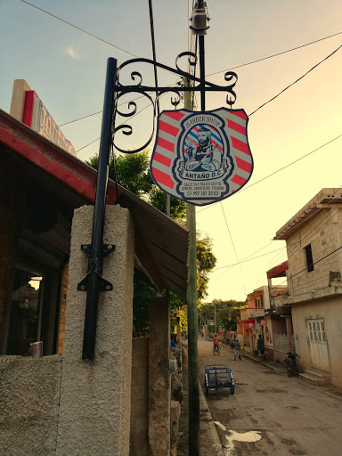 Barber shop Antaño D.C. By. Vela