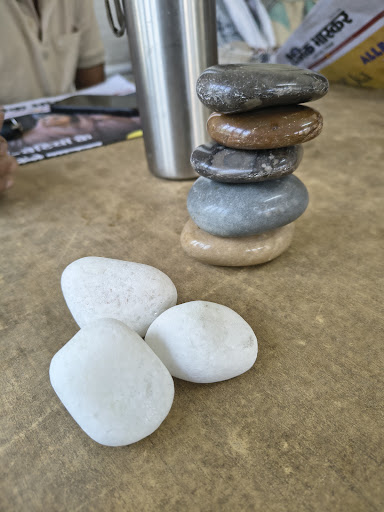 Looking for premium quality stone pebbles or marble chips in bulk? Stone Fort India is recognized… post image