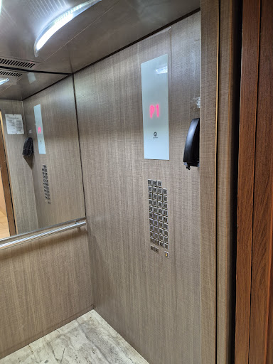 Wooden vinyl for all purpose post image