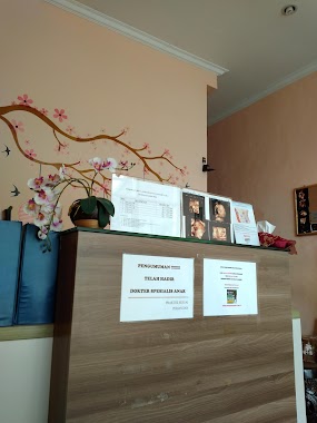 Klinik Kartika, Author: Hadi Rohmanto