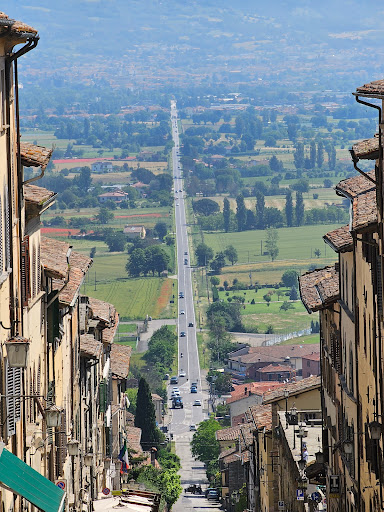 Lo stradone Anghiari Gallery - Italy