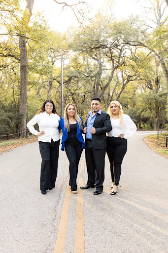 Allstate Insurance Agent: Mirna Castillo