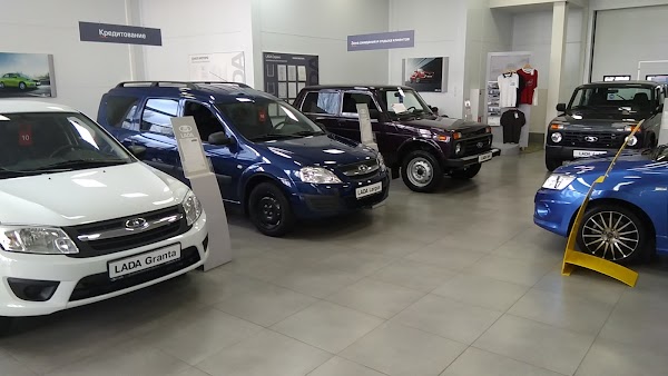 Новый семейный hyundai. Континент авто красноярск. Материк машина. Материк машина. Континент авто волгодонск.