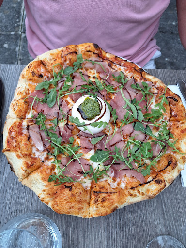 Photo 2 - PASTAZZ PIZZERIA COMMERCY