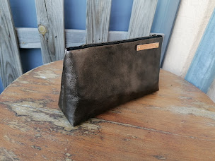 Photo n°25 de Giovana Maroquinerie-Senteur à Saint-Jurs (Magasin de maroquinerie)