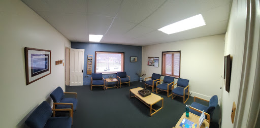 Dr. William R. Caryl Jr, DDS