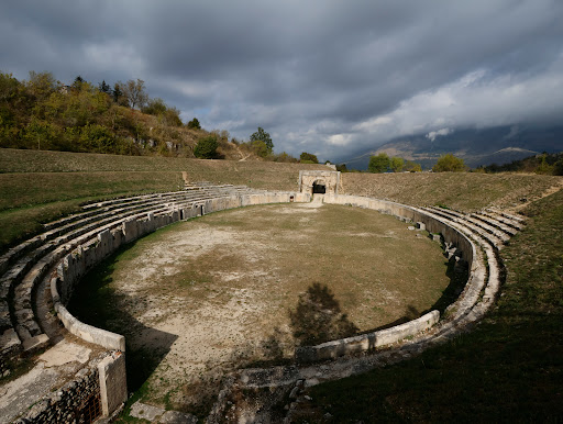 Amphitheater Alba Fucens