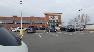 Riverpointe Wine & Spirits