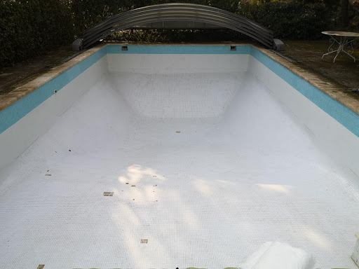 Photo de REVOLUTION PISCINE à Saint-Martin-de-Crau (13310)