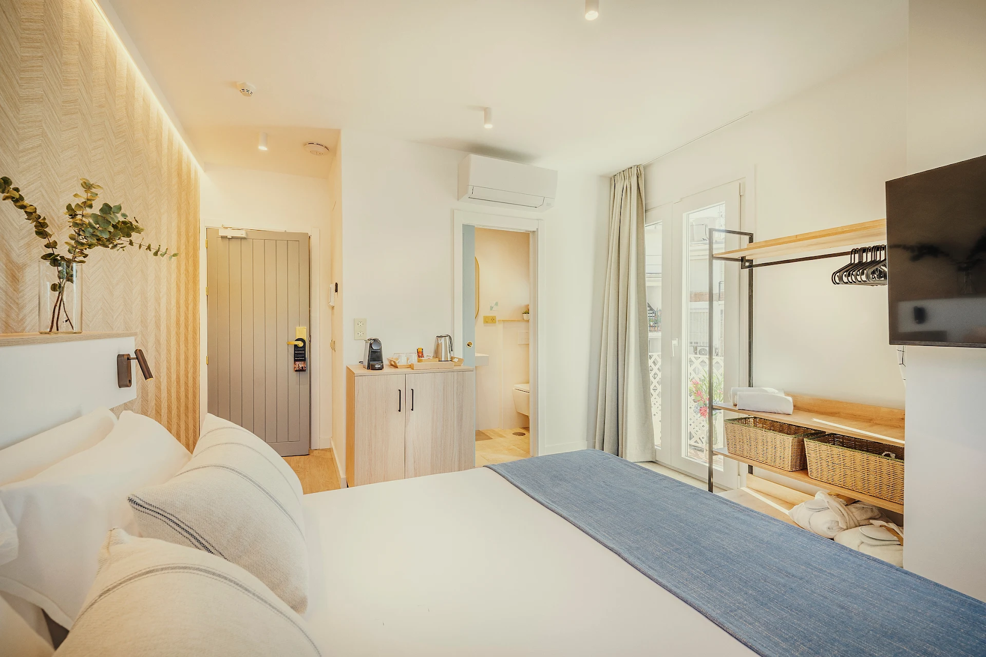 Beneste Nerja Hostal