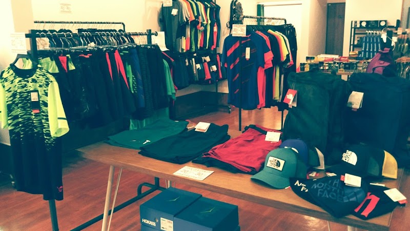 グラウンドルーフ