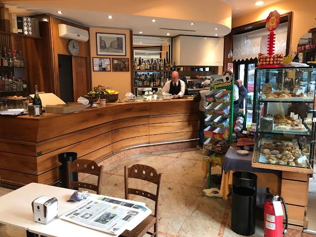 Caffè Monti