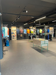 Photo n°30 de Terre de Running Décines-Meyzieu votre magasin running à Meyzieu (Magasin d'articles de course à pied)