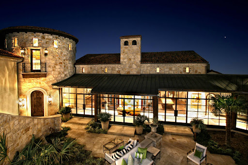 Laura McMillan REALTOR® | Austintatious512 - Thumbnail