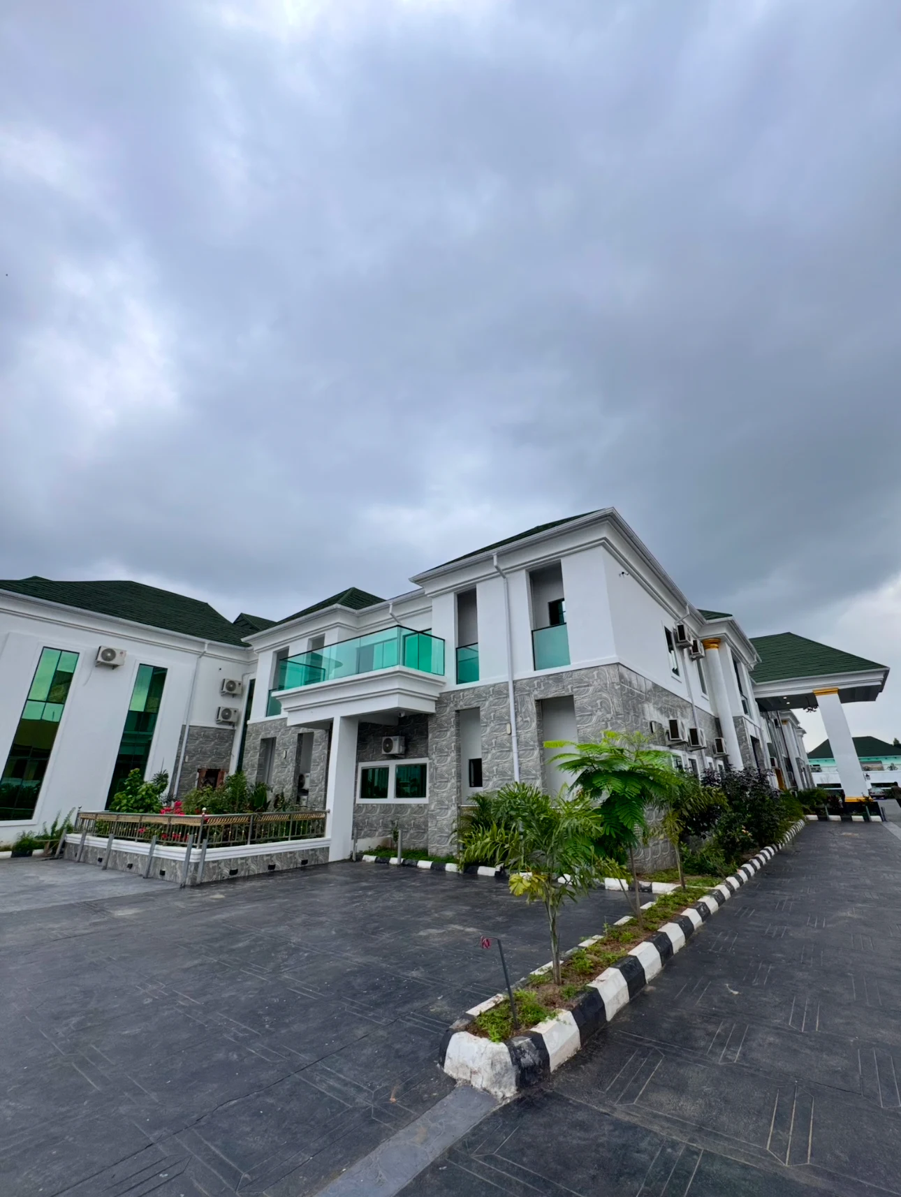 afroview hotel and apartments