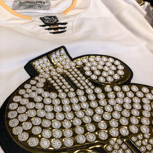 5IVEHOLE - Visual