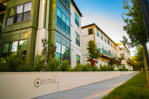The Central on Orange Lake Apartments Gallery - United States