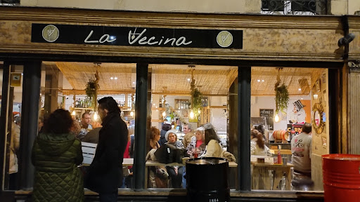 Bar La Vecina - Visual